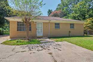 4625 Hilltop Dr - Photo 1 of 1