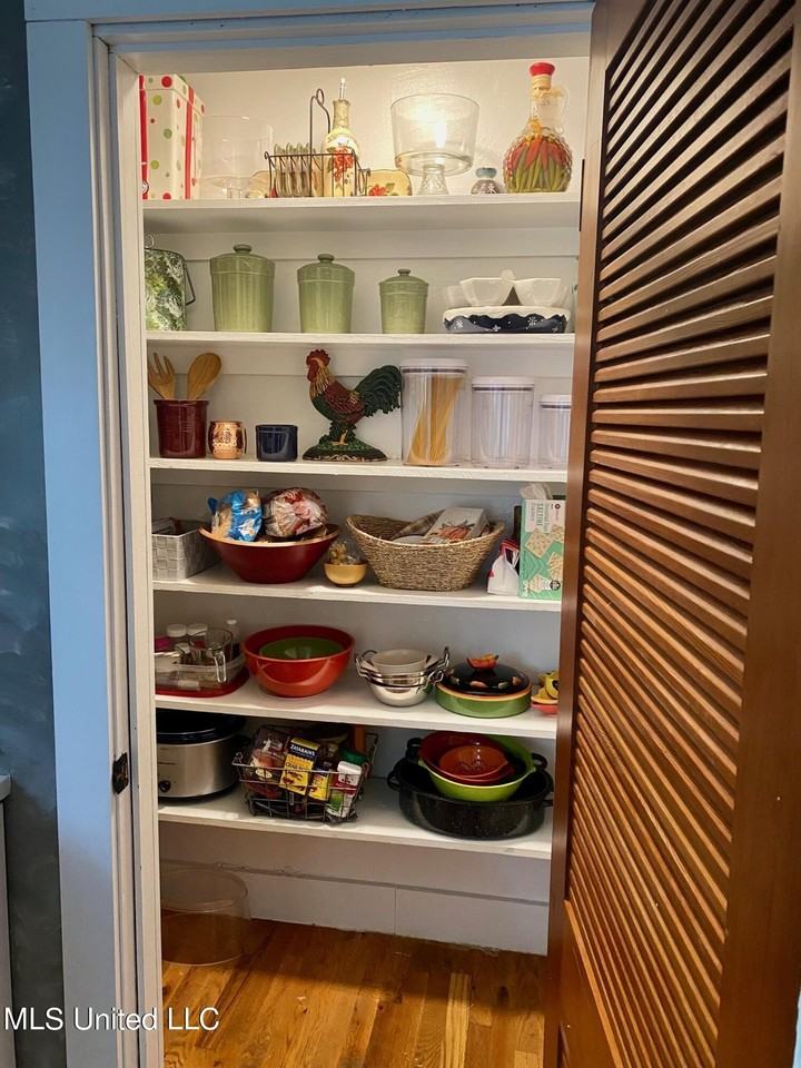 308 Live Oak Ave - Photo 7 of 17