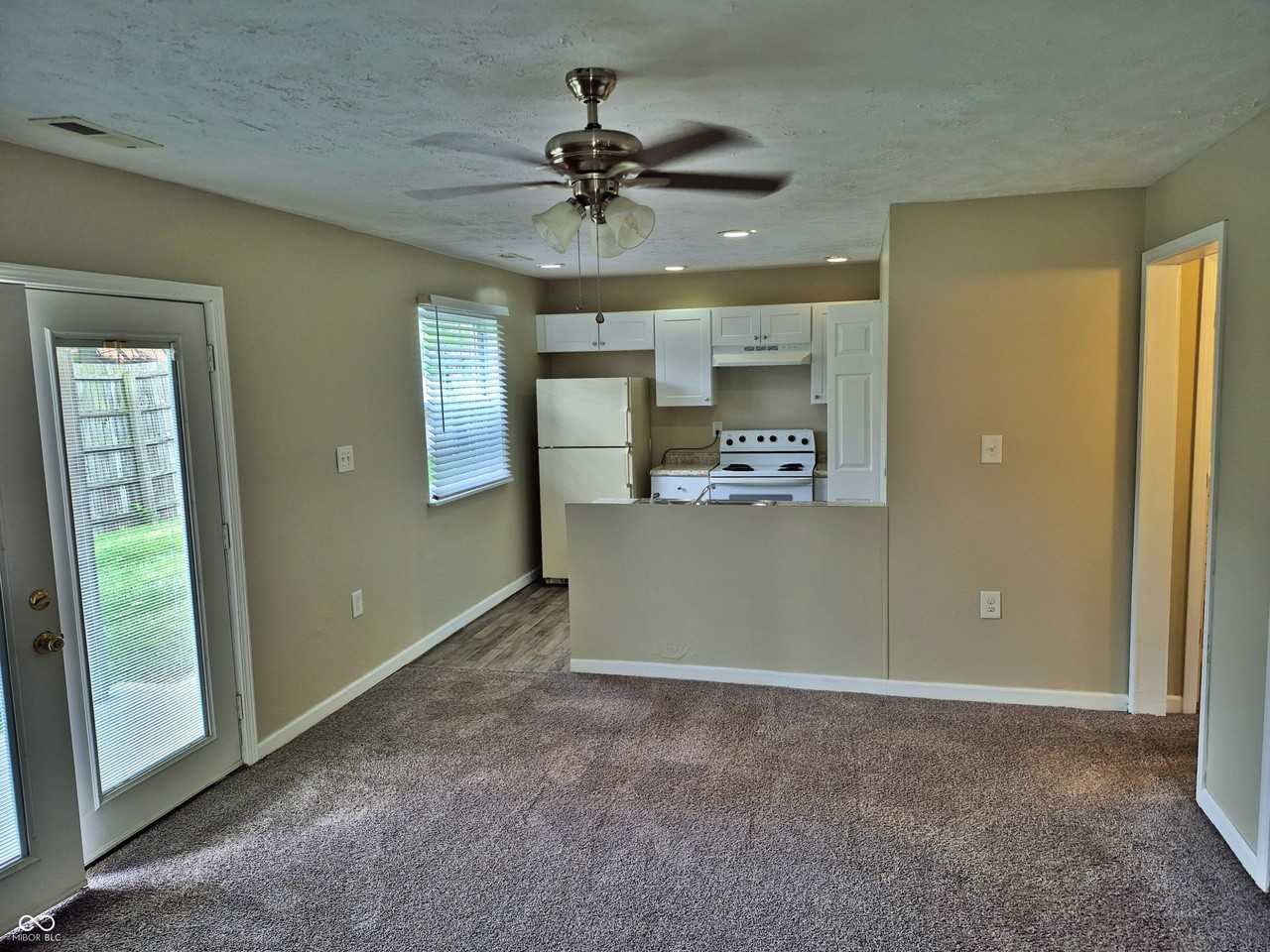 47 Port Sylvia Dr - Photo 5 of 13