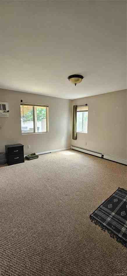 558 Lincoln Blvd - Photo 5 of 11