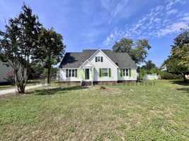 featured image of 113 Lake Shire Dr