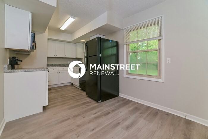 617 Front St - Photo 3 of 16