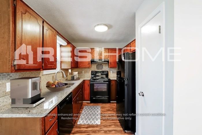 5304 Stablehouse Dr - Photo 2 of 19