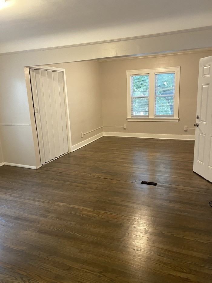 16245 Tracey St #1stFL - Photo 3 of 12