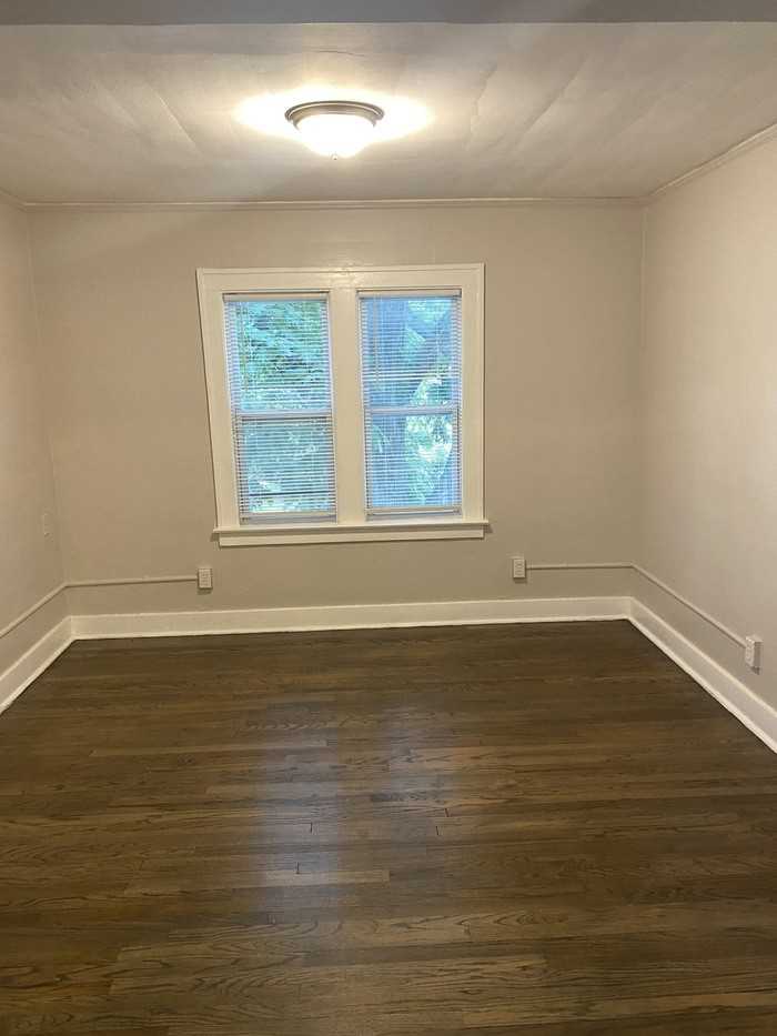 16245 Tracey St #1stFL - Photo 4 of 12