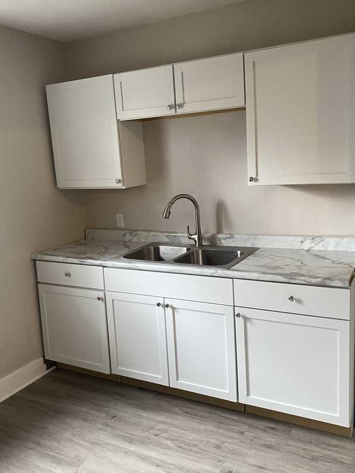 16245 Tracey St #1stFL - Photo 7 of 12