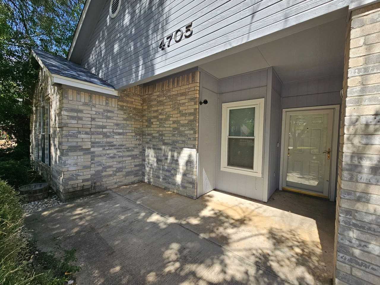4705 Colby Dr - Photo 2 of 21