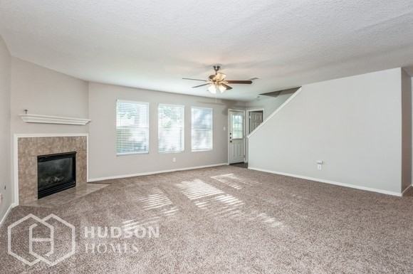 16956 Valiant Oak St - Photo 3 of 20