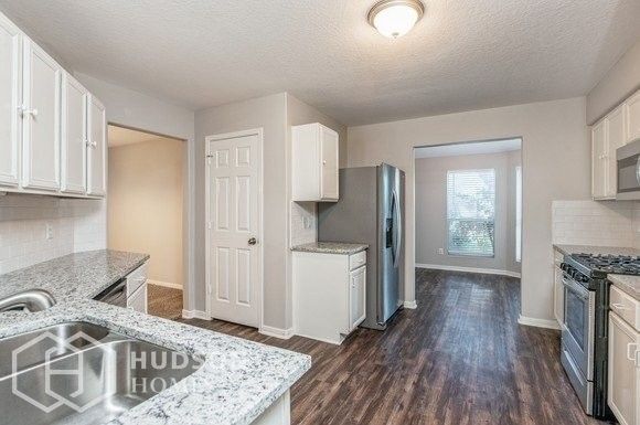 16956 Valiant Oak St - Photo 6 of 20