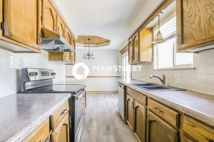 408 Se Jackson St - Photo 6 of 17