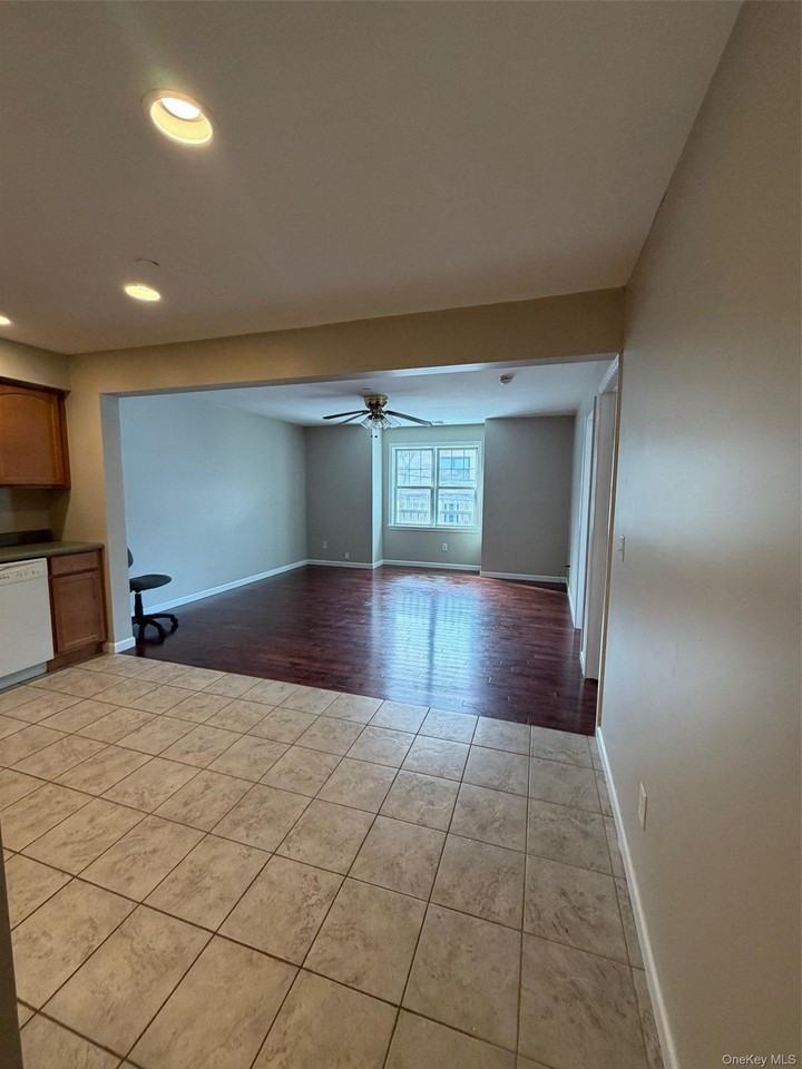 129 New St #4 - Photo 6 of 12