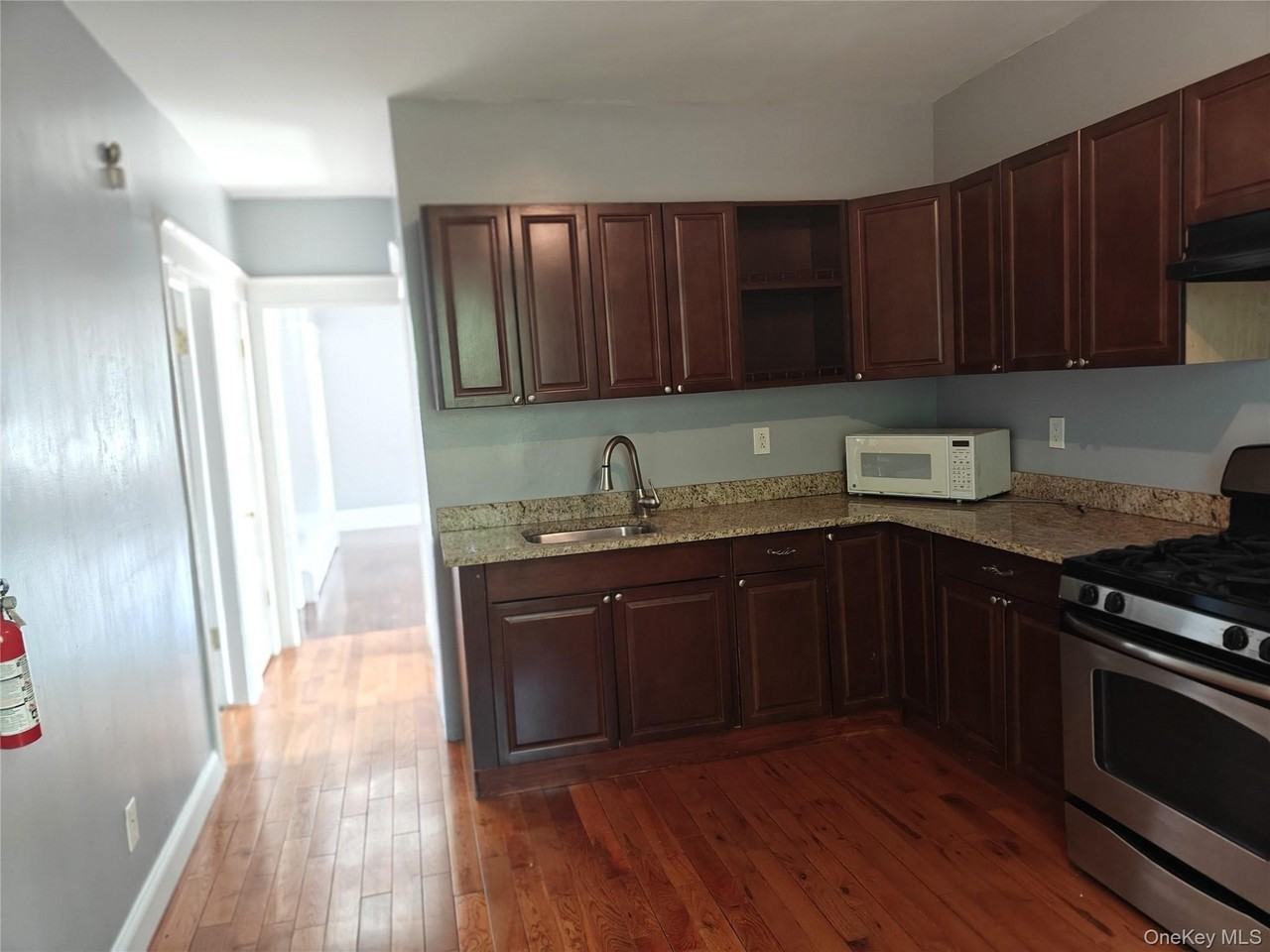 104 Winnikee Ave #3 - Photo 3 of 9