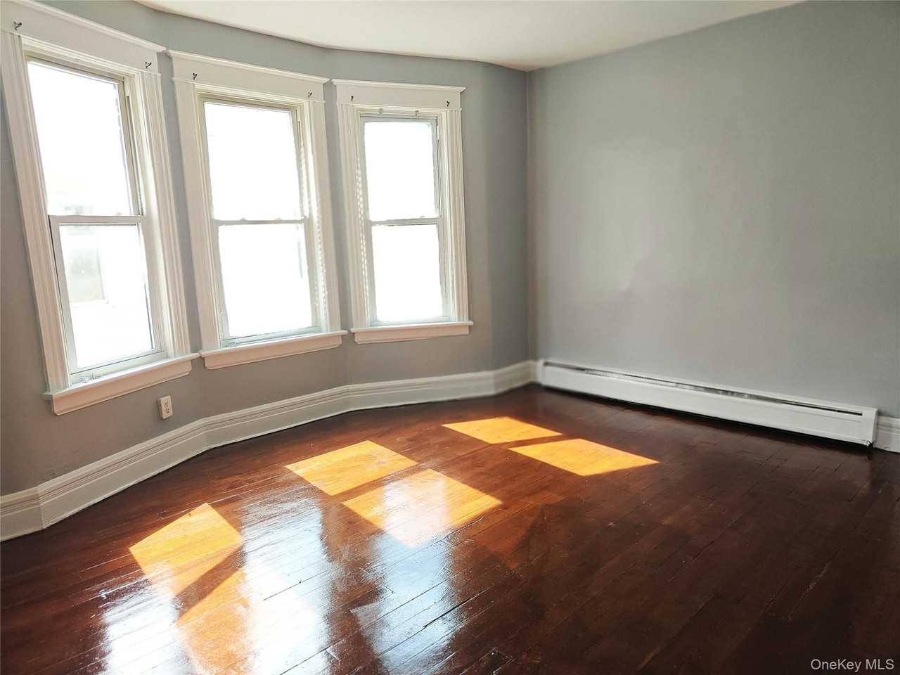 104 Winnikee Ave #3 - Photo 5 of 9