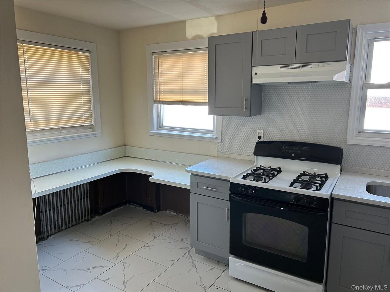 1086 Tulip Ave #1 - Photo 4 of 9