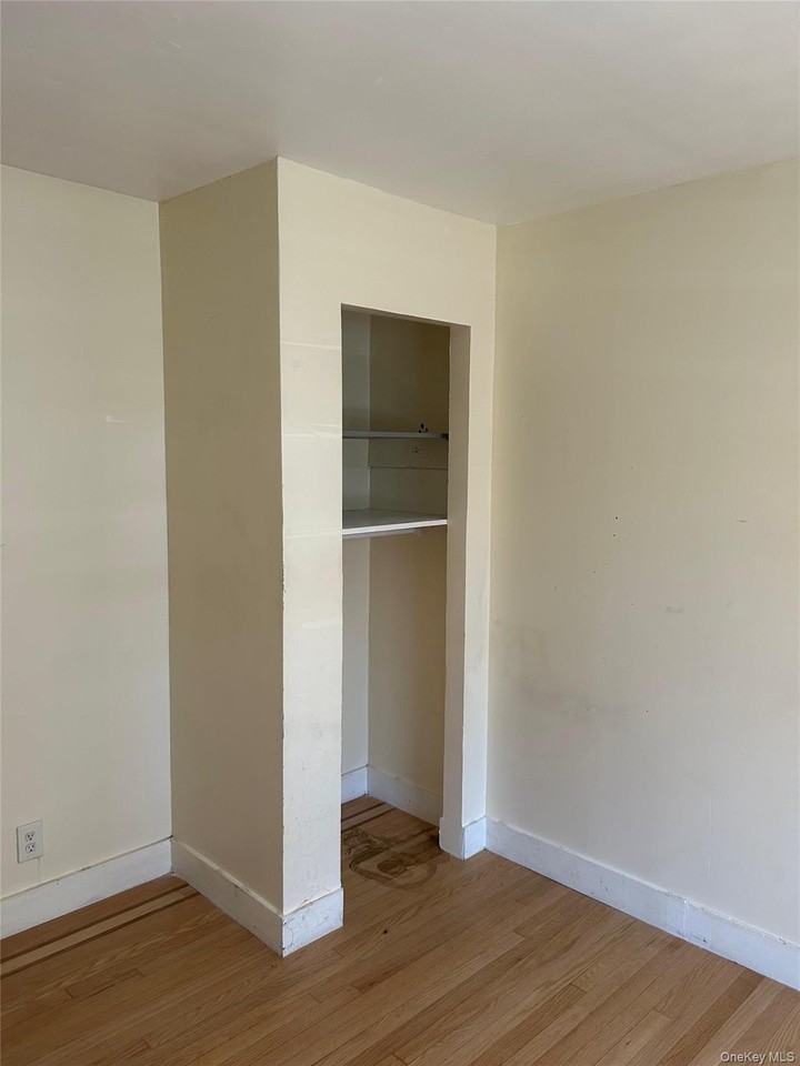 1086 Tulip Ave #1 - Photo 7 of 9