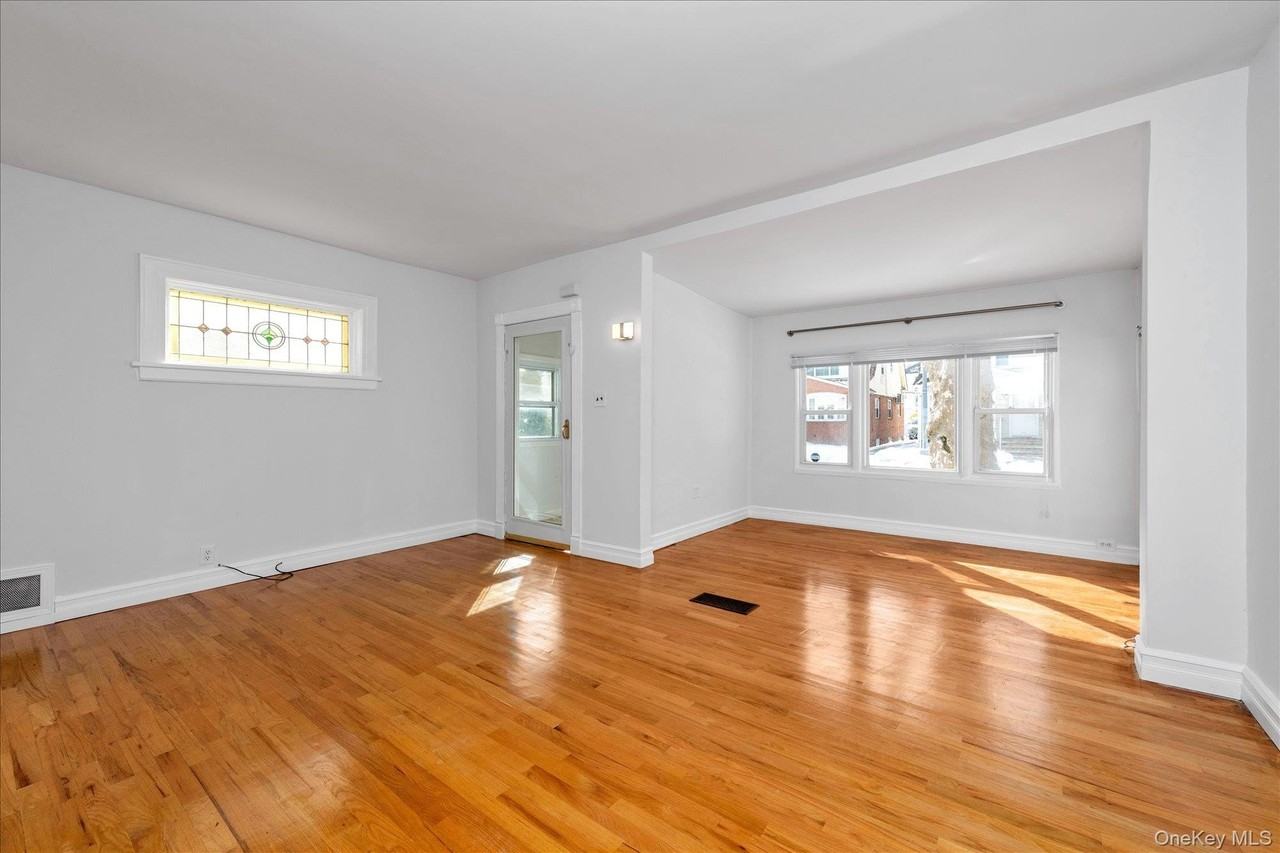 7015 Manse St - Photo 2 of 21