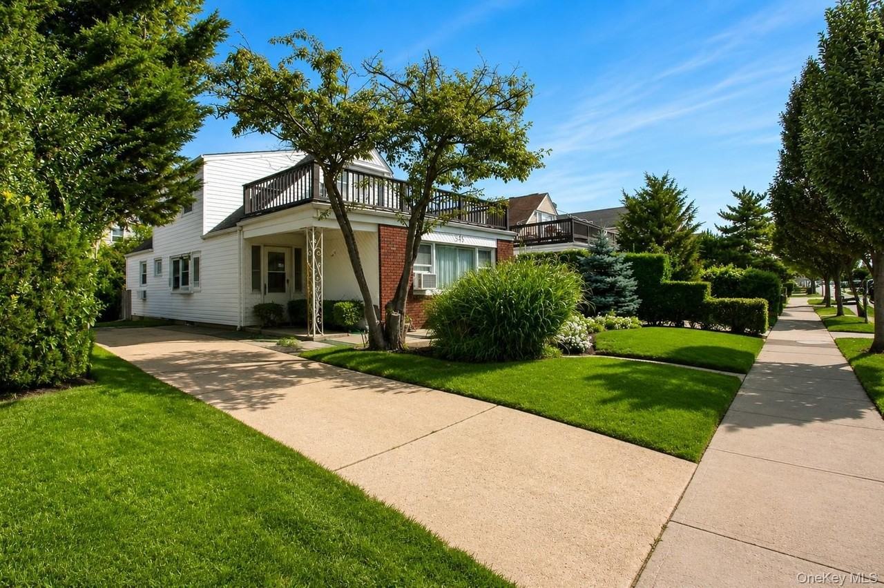 545 E Park Ave - Photo 2 of 29