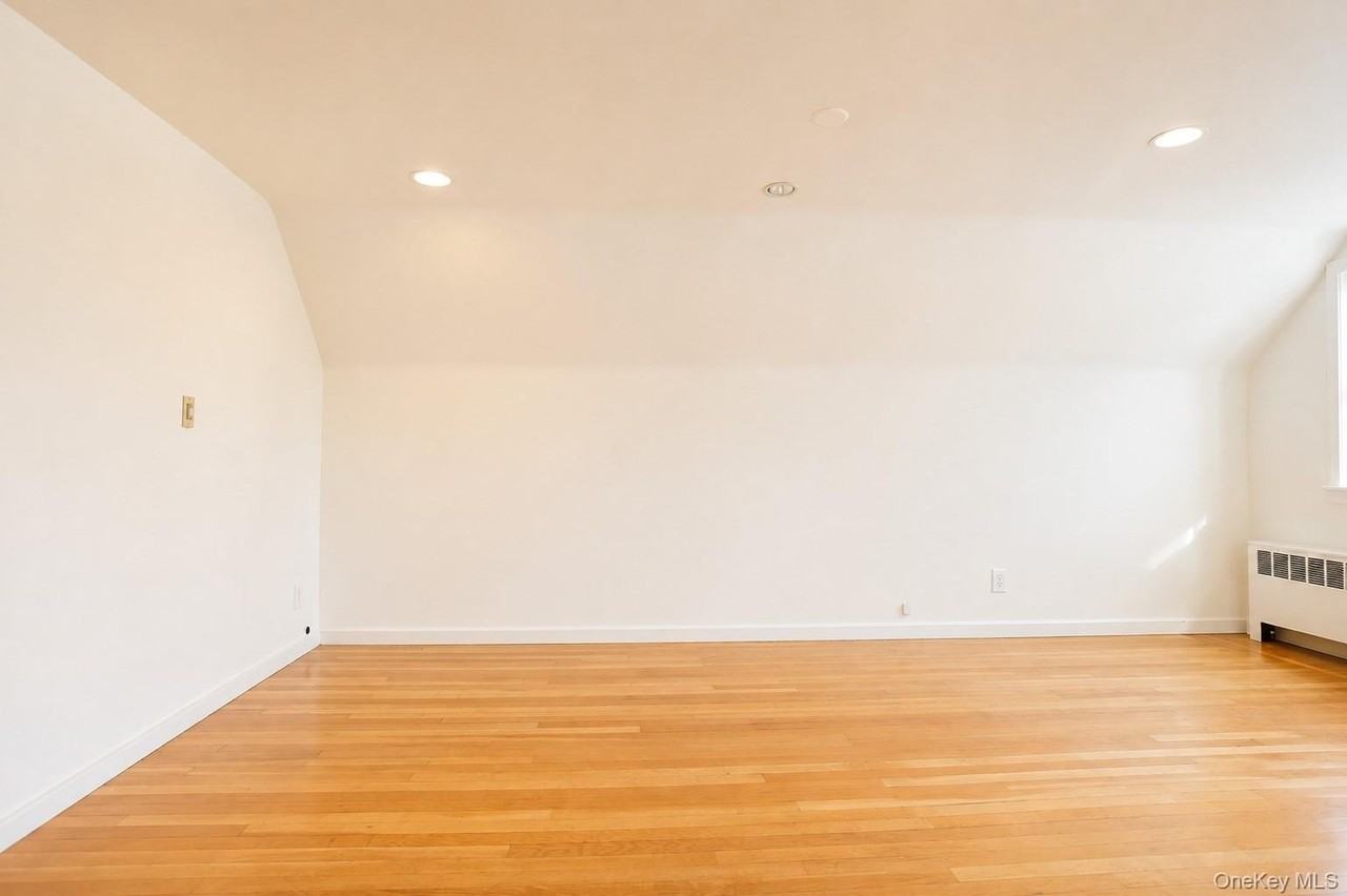 545 E Park Ave - Photo 6 of 29