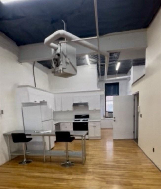 145 Pearl St #03 - Photo 3 of 14