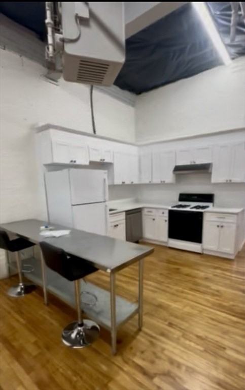 145 Pearl St #03 - Photo 4 of 14