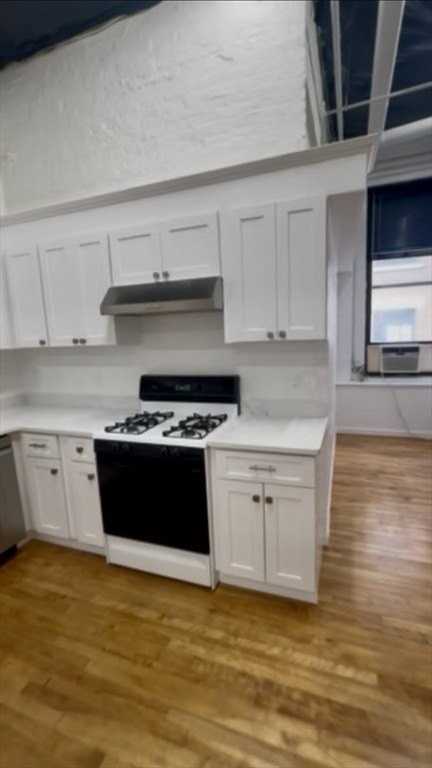 145 Pearl St #03 - Photo 5 of 14