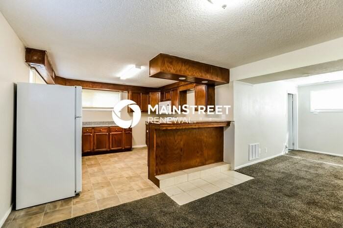 8403 8403 91 E STREET - Photo 5 of 18