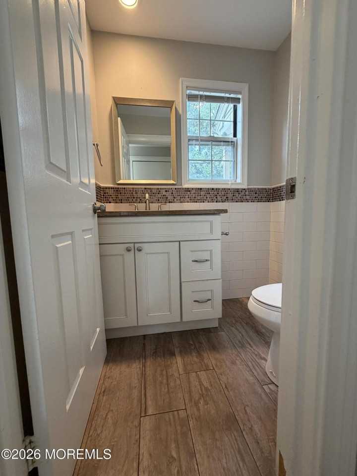 155 Tanglewood Pl - Photo 2 of 10