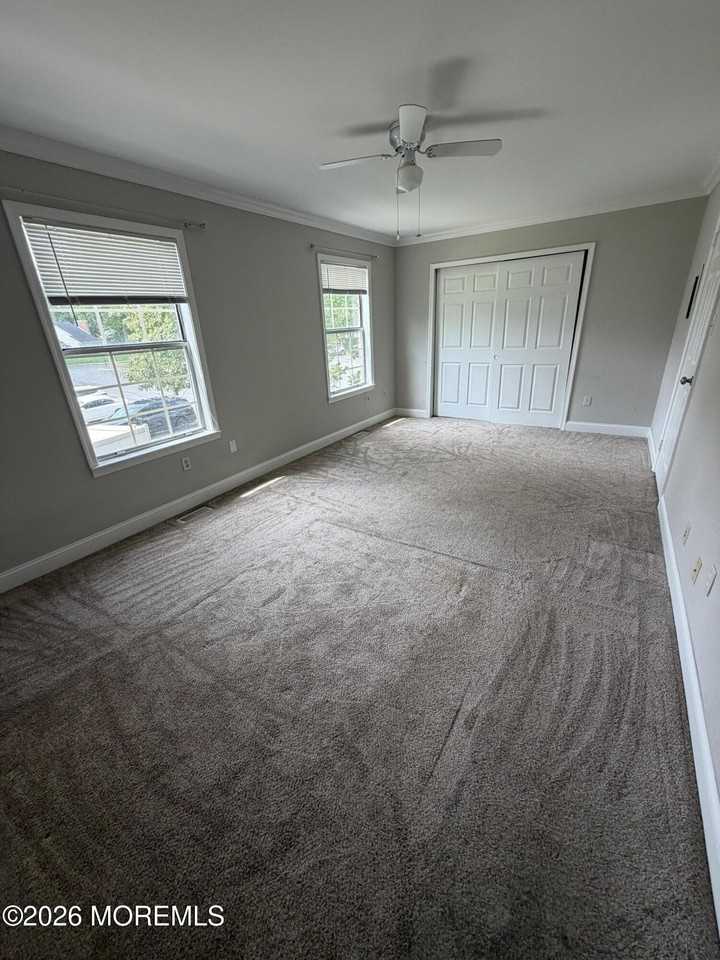 155 Tanglewood Pl - Photo 3 of 10