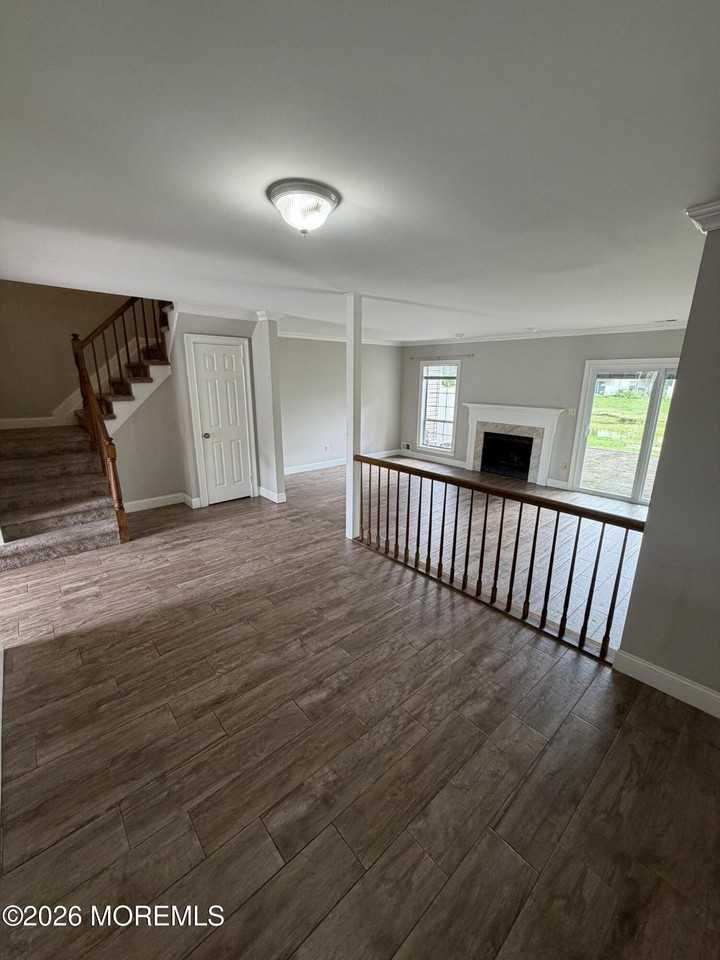 155 Tanglewood Pl - Photo 7 of 10