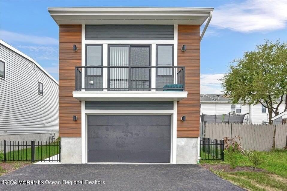 1140 Springwood Ave - Photo 3 of 12