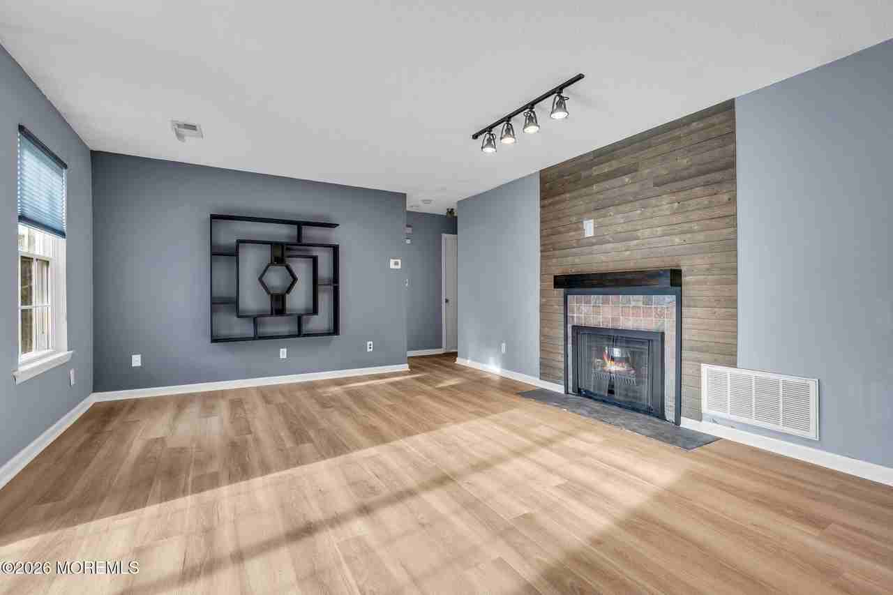 106 Frontier Way - Photo 7 of 30