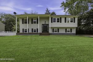 featured image of 179 Nottaway Ln