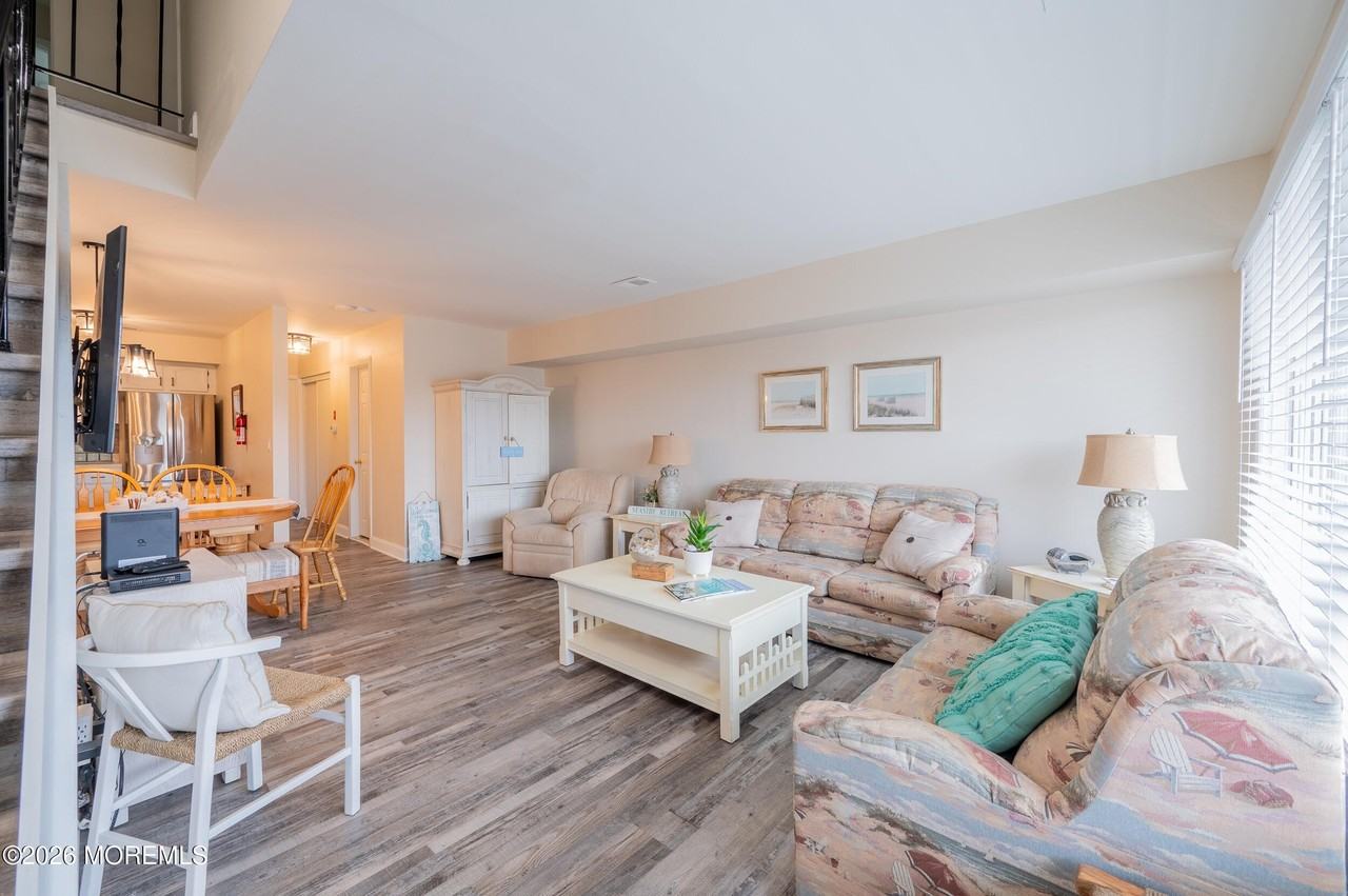 1713 Boulevard #7 - Photo 5 of 22