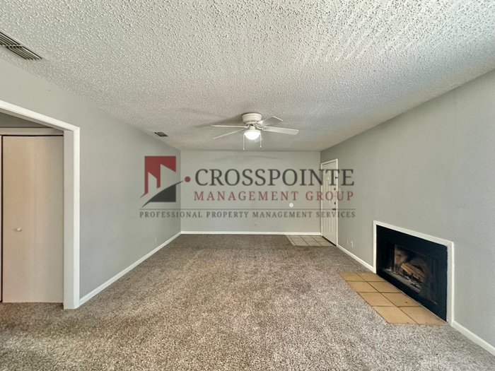 4222 Southpark Dr - Photo 2 of 18