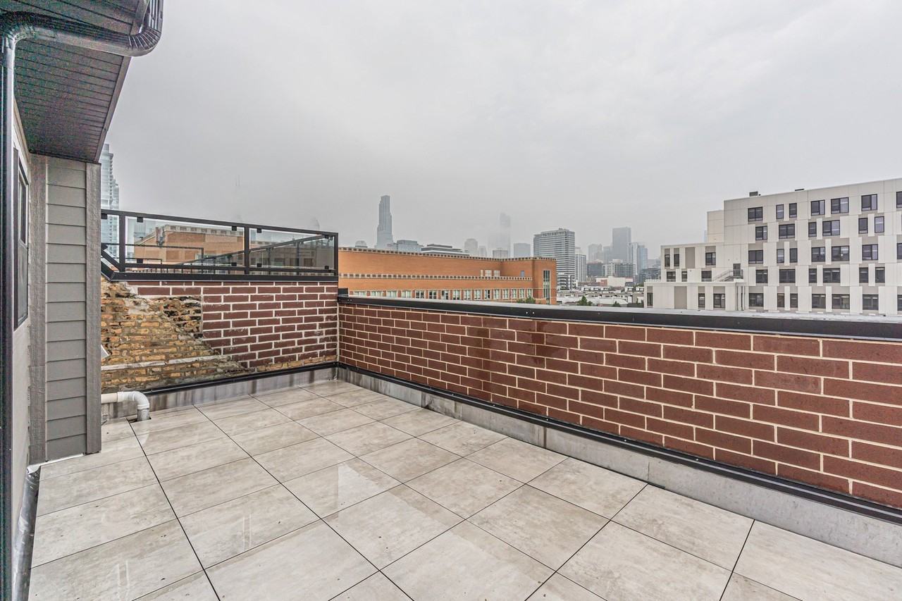 505 W Elm St #7 - Photo 7 of 50