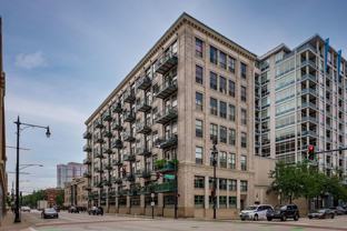 1801 S Michigan Ave #402 - Photo 1 of 1