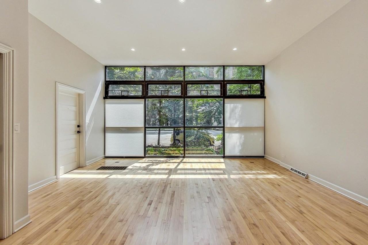 1642 W Bryn Mawr Ave #1 - Photo 7 of 29