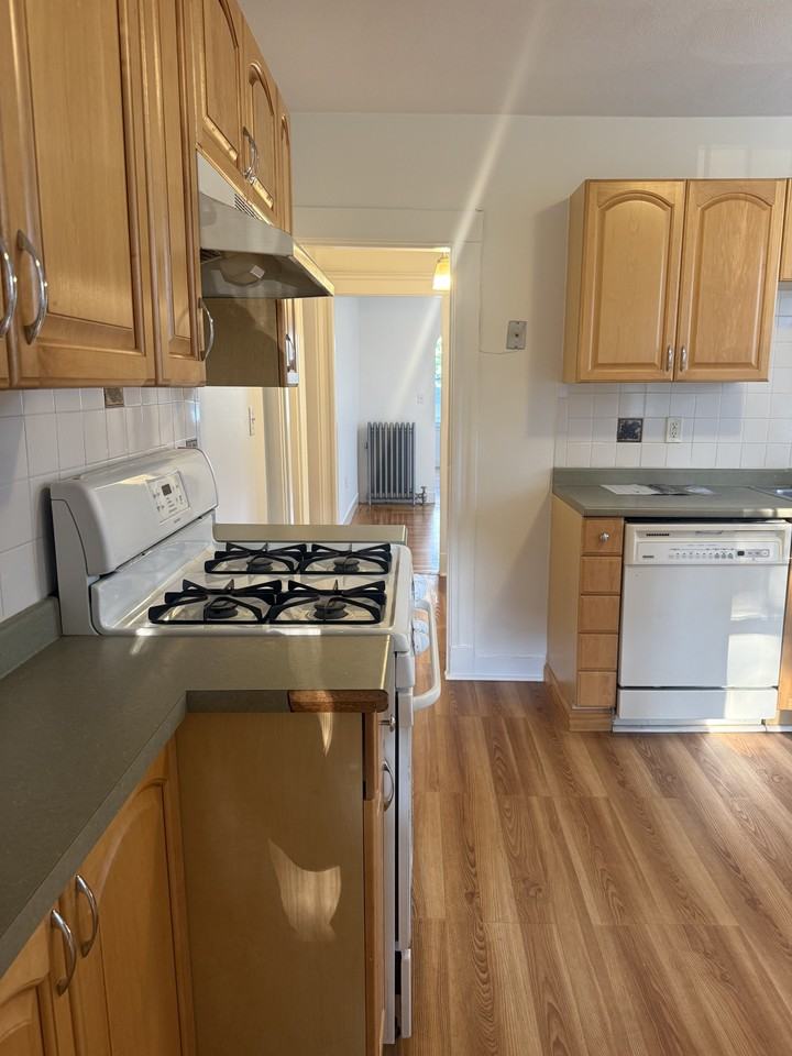 21 Hardy Avenue #21 - Photo 6 of 18