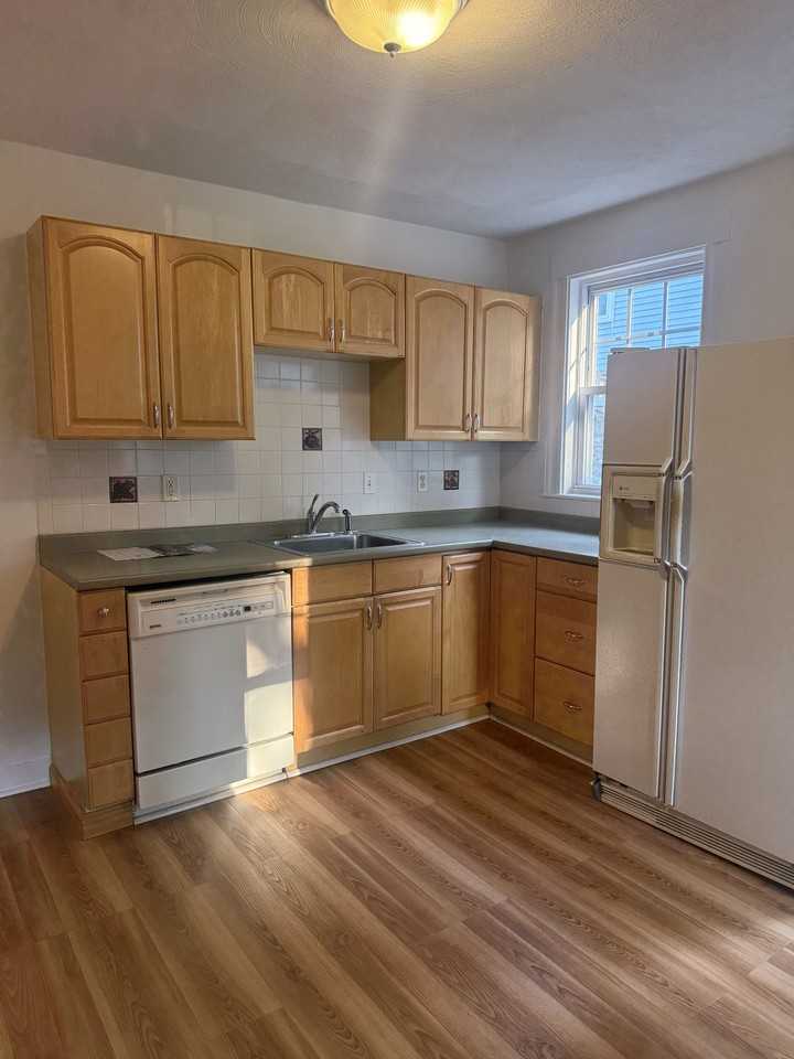 21 Hardy Avenue #21 - Photo 7 of 18