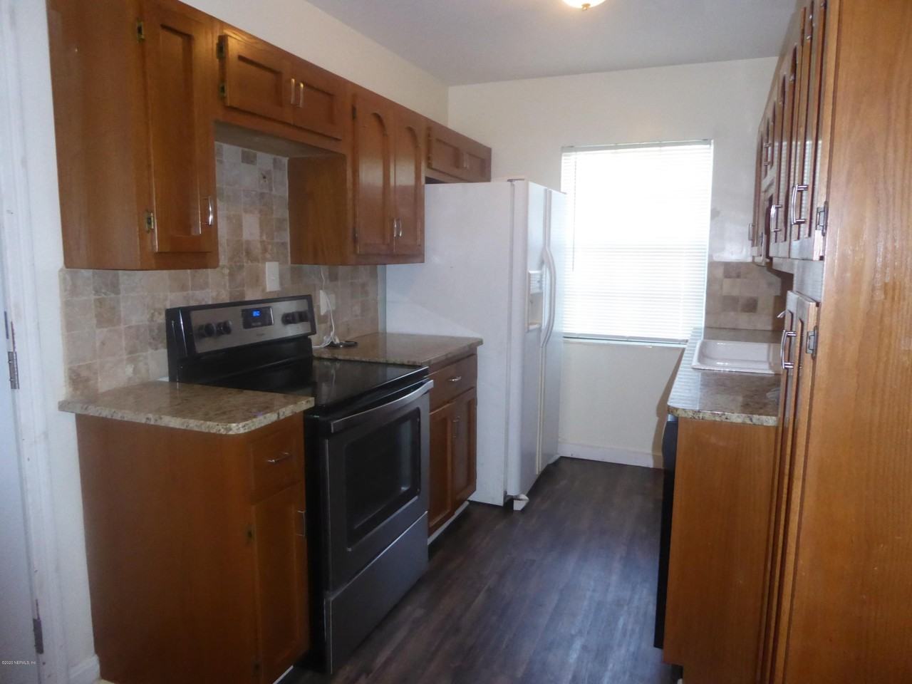 3835 Cambay Pl - Photo 4 of 25