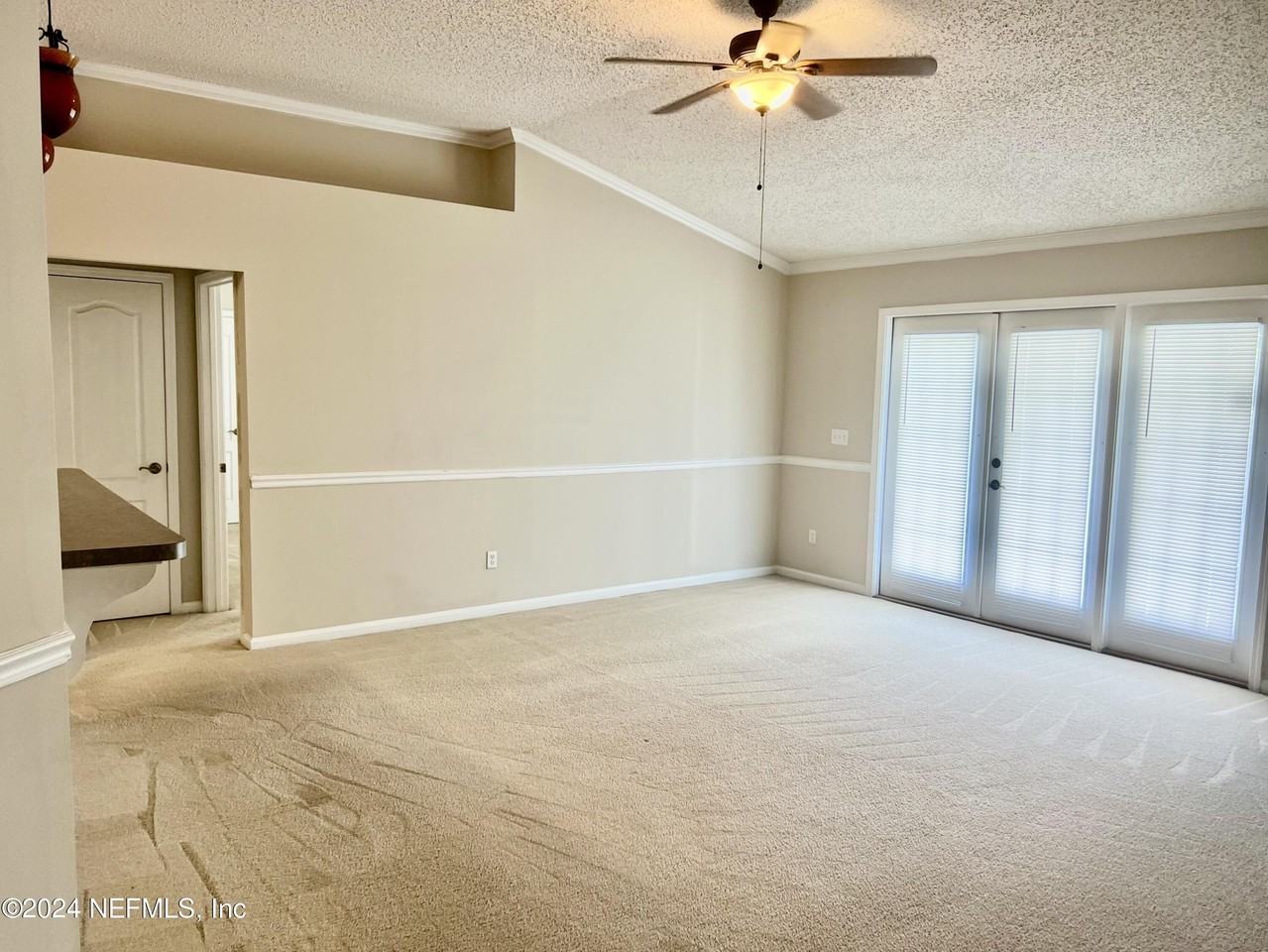 14019 Crestwick Dr W - Photo 7 of 25