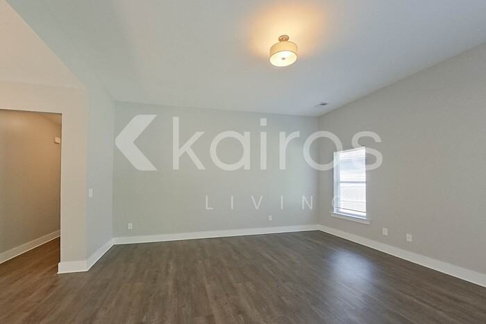 111 Bates Ln - Photo 5 of 25