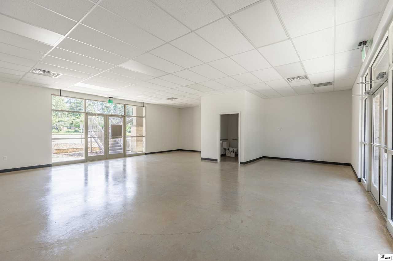 107 Pelican Blvd - Photo 4 of 7