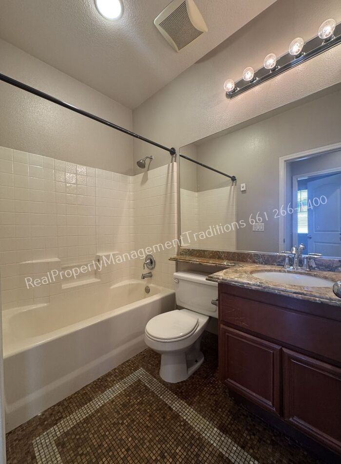 5764 Paddington Dr - Photo 4 of 21