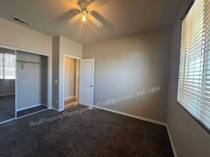 5764 Paddington Dr - Photo 5 of 21