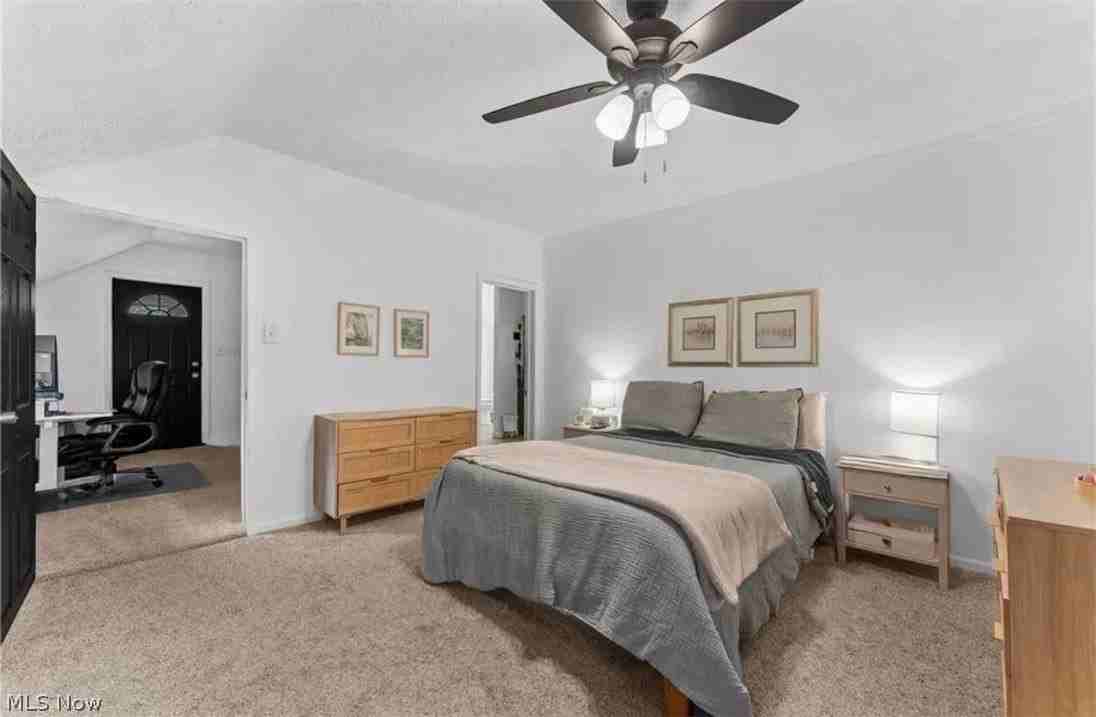 3915 John Ave - Photo 4 of 27