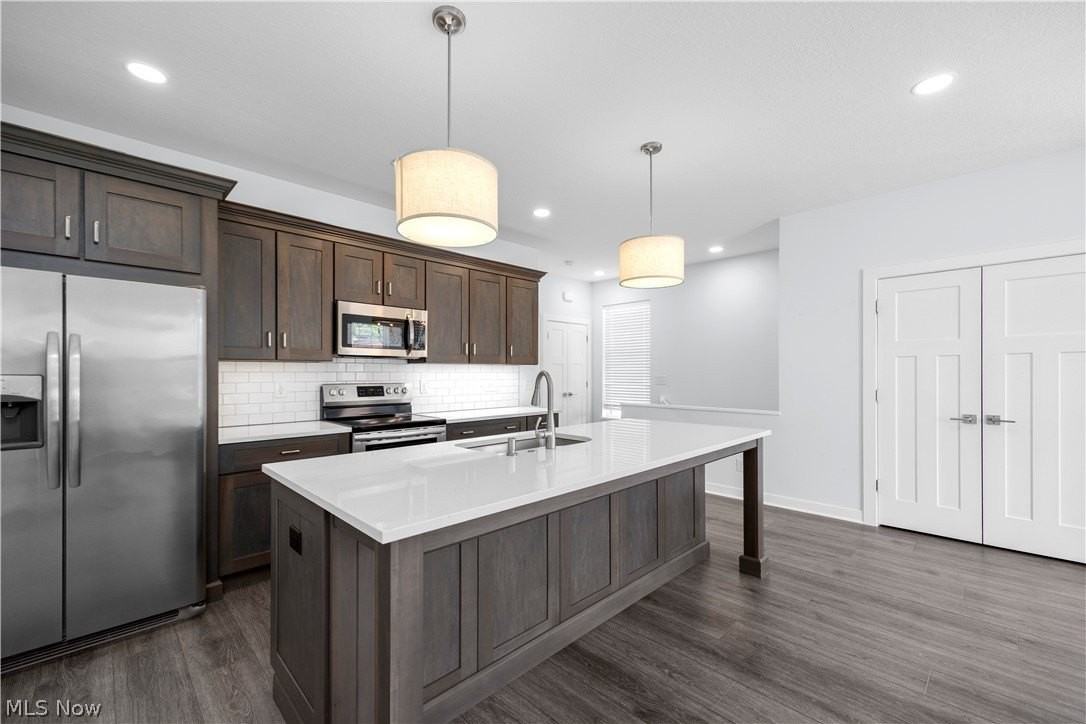 2059 W 34th Pl - Photo 3 of 23