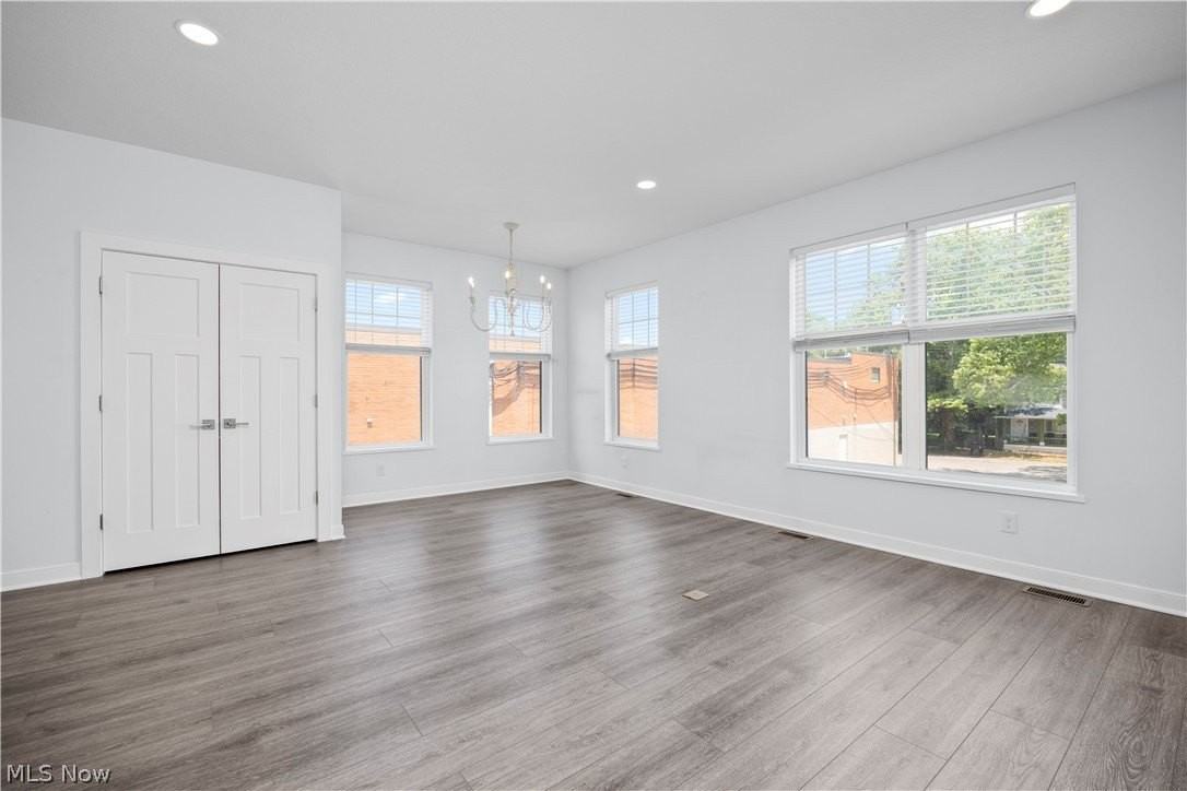 2059 W 34th Pl - Photo 7 of 23