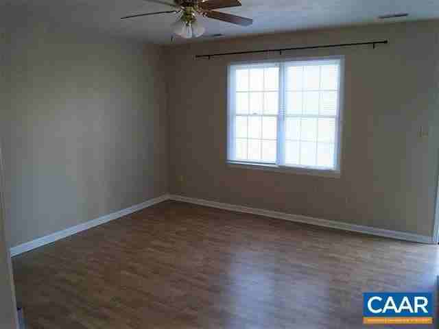 1384 5th St - Photo 3 of 12