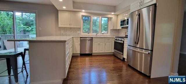 18 Mahan St - Photo 3 of 17